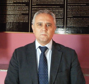 Luis-Mansilla-Plaza